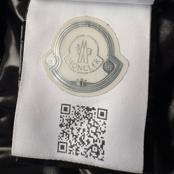 Women’s Moncler Ghany Vest - Picture 5 of 8